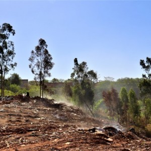 Chuvas reativam fumaça na área do Furquim e aulas são suspensas por precaução